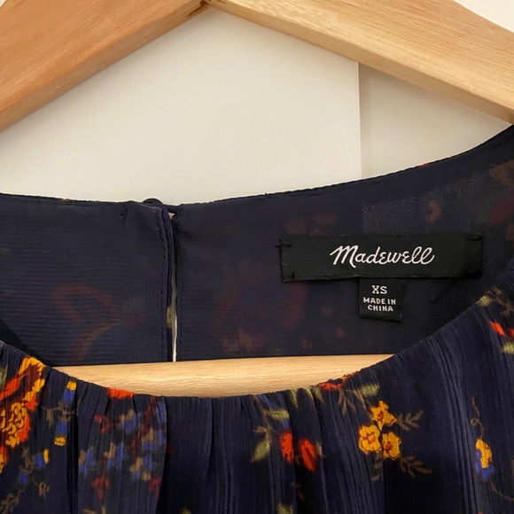 Madewell Ruffle-Sleeve Top in Climbing Vine - Picture 7 of 8